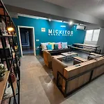 호스텔 Mickitos Urban 스코페