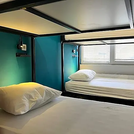 Mickitos Urban Hostel