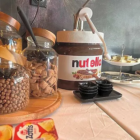 호스텔 Mickitos Urban