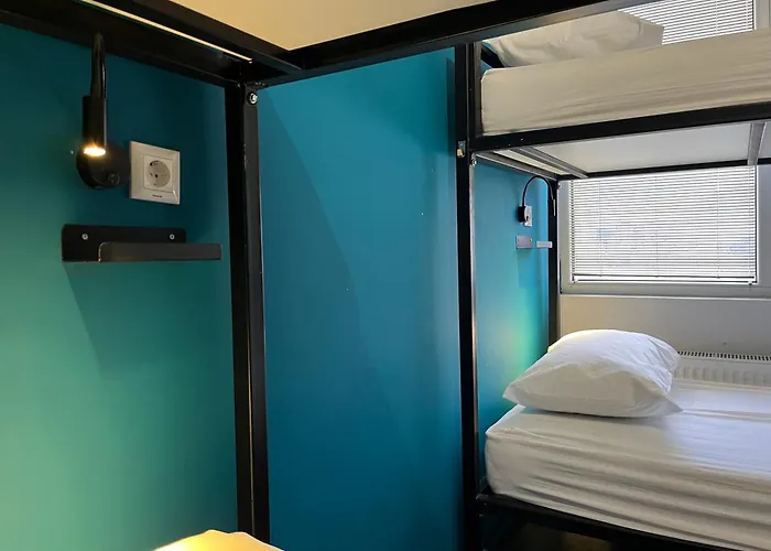 Hostel Mickitos Urban