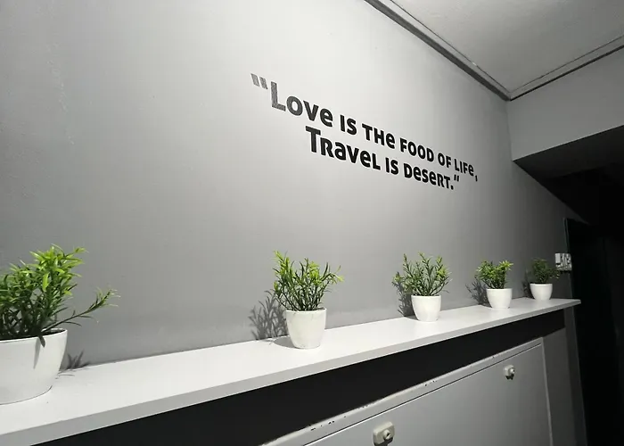 Hostel Mickitos Urban