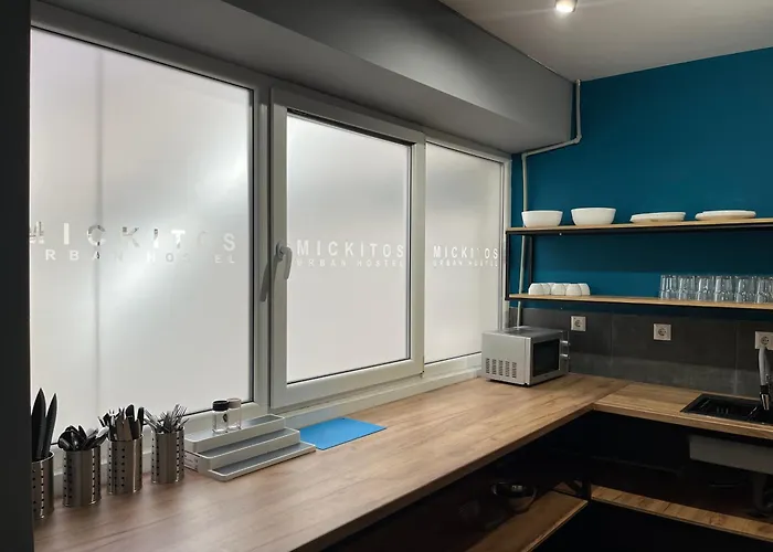 Hostel Mickitos Urban *